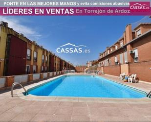 Exterior view of Flat for sale in Torrejón de Ardoz  with Air Conditioner, Heating and Terrace