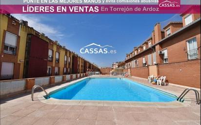 Exterior view of Flat for sale in Torrejón de Ardoz  with Air Conditioner, Heating and Terrace