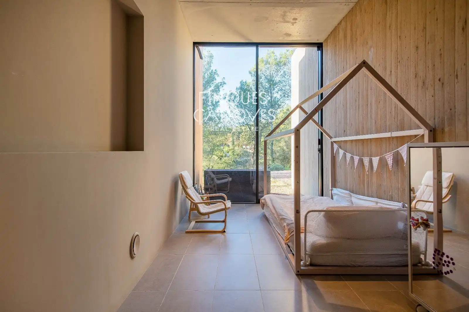 Habitación de Casa adosada en venta en Sant Julià de Ramis con Aire acondicionado, Calefacción y Piscina