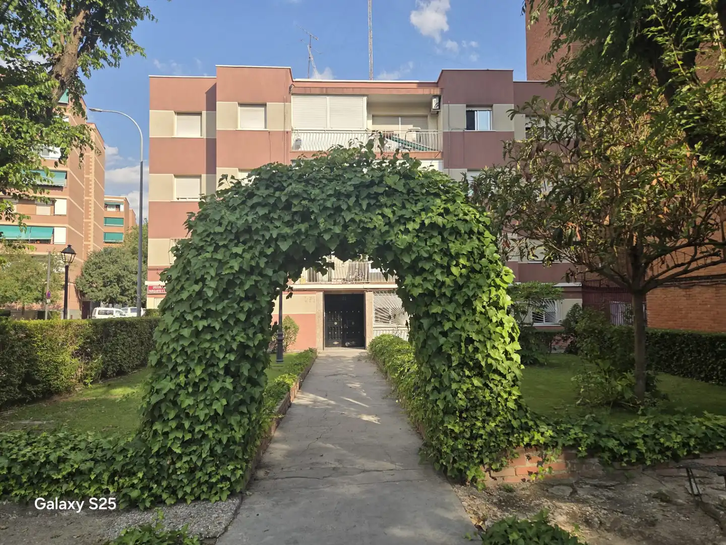 Vista exterior de Piso en venta en Móstoles con Aire acondicionado, Parquet y Amueblado