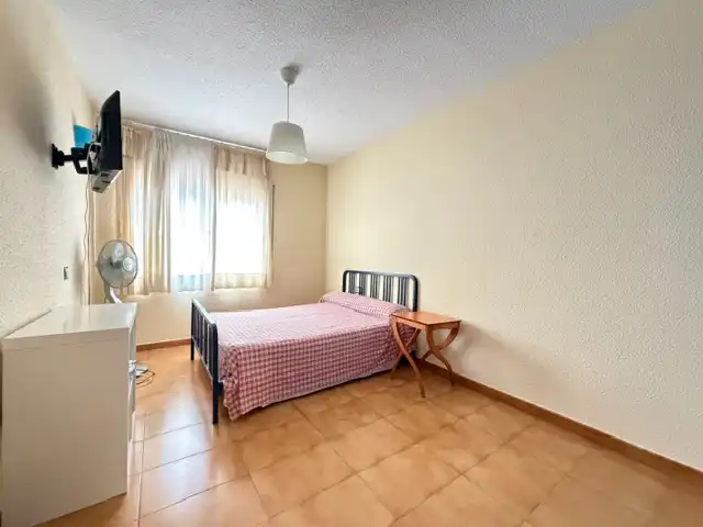 Schlafzimmer von Einfamilien-Reihenhaus zum Verkauf in Vilassar de Dalt mit Klimaanlage, Heizung und Privatgarten