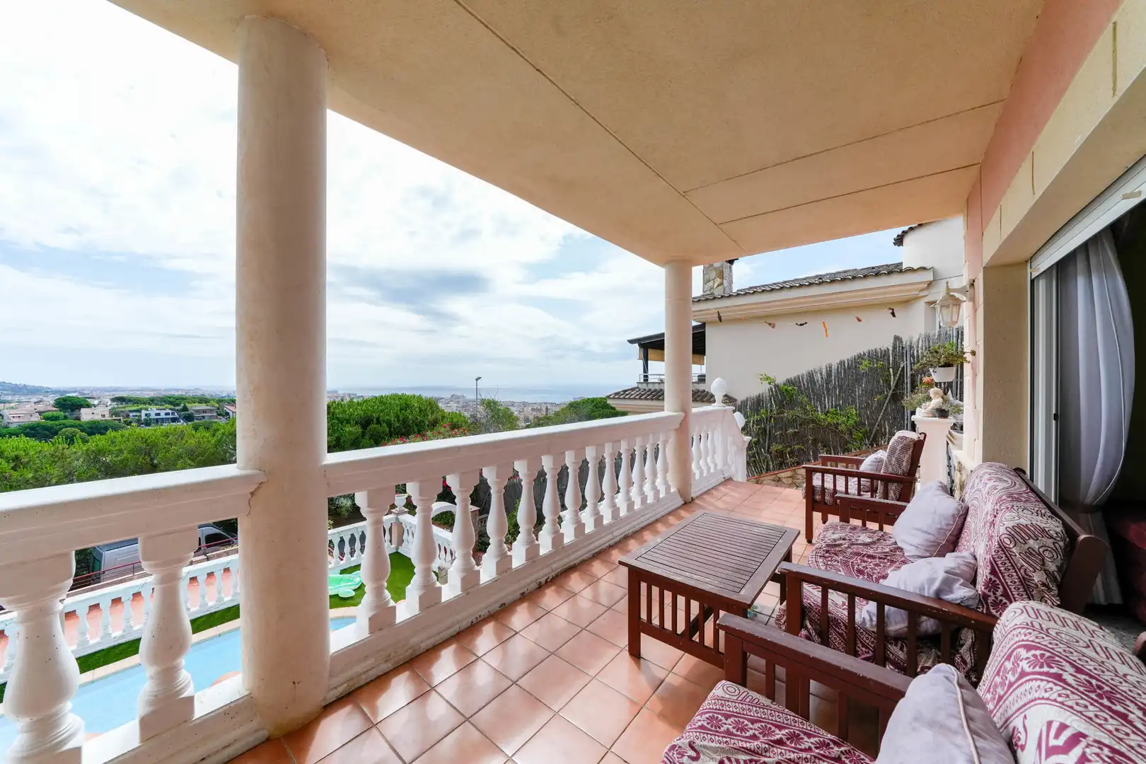 Casa con terraza en venta en Calella, imagen 2