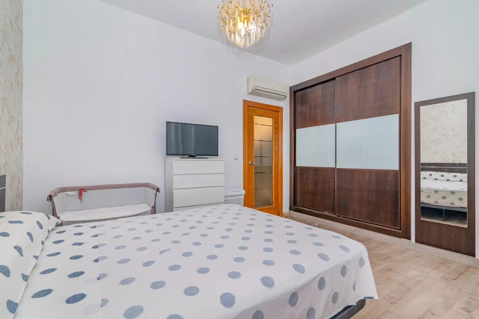 Bedroom of Detached homes for sale in Granada  with Air Conditioner, Terrace and Furnished