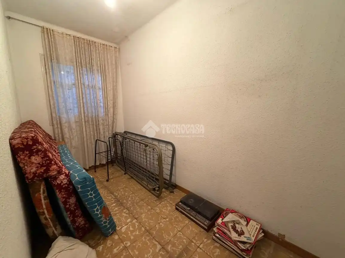 Piso en venta en L'Hospitalet de Llobregat con Balcón