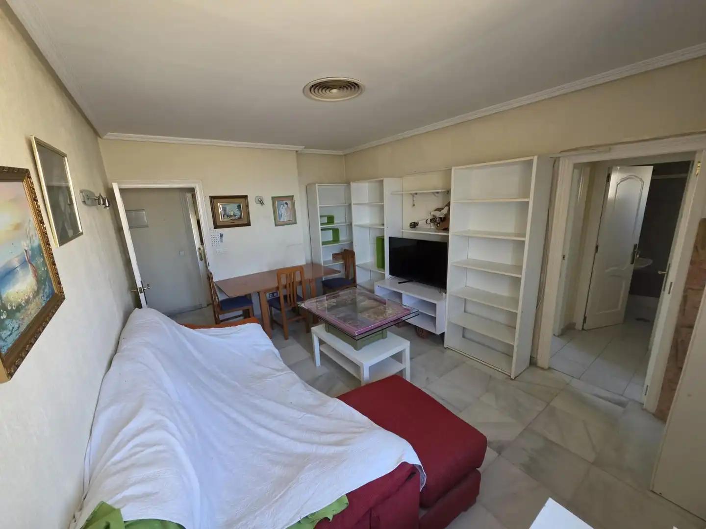 Living room of Flat for sale in Algeciras  with Air Conditioner, Heating and Terrace