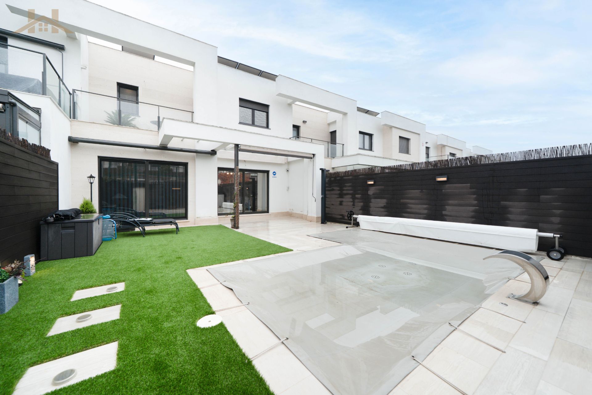 Terrassa de Casa o xalet en venda en Boadilla del Monte amb Jardí privat, Terrassa i Piscina