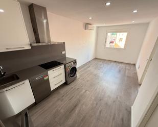 Cuina de Pis en venda en L'Hospitalet de Llobregat amb Aire condicionat, Calefacció i Forn