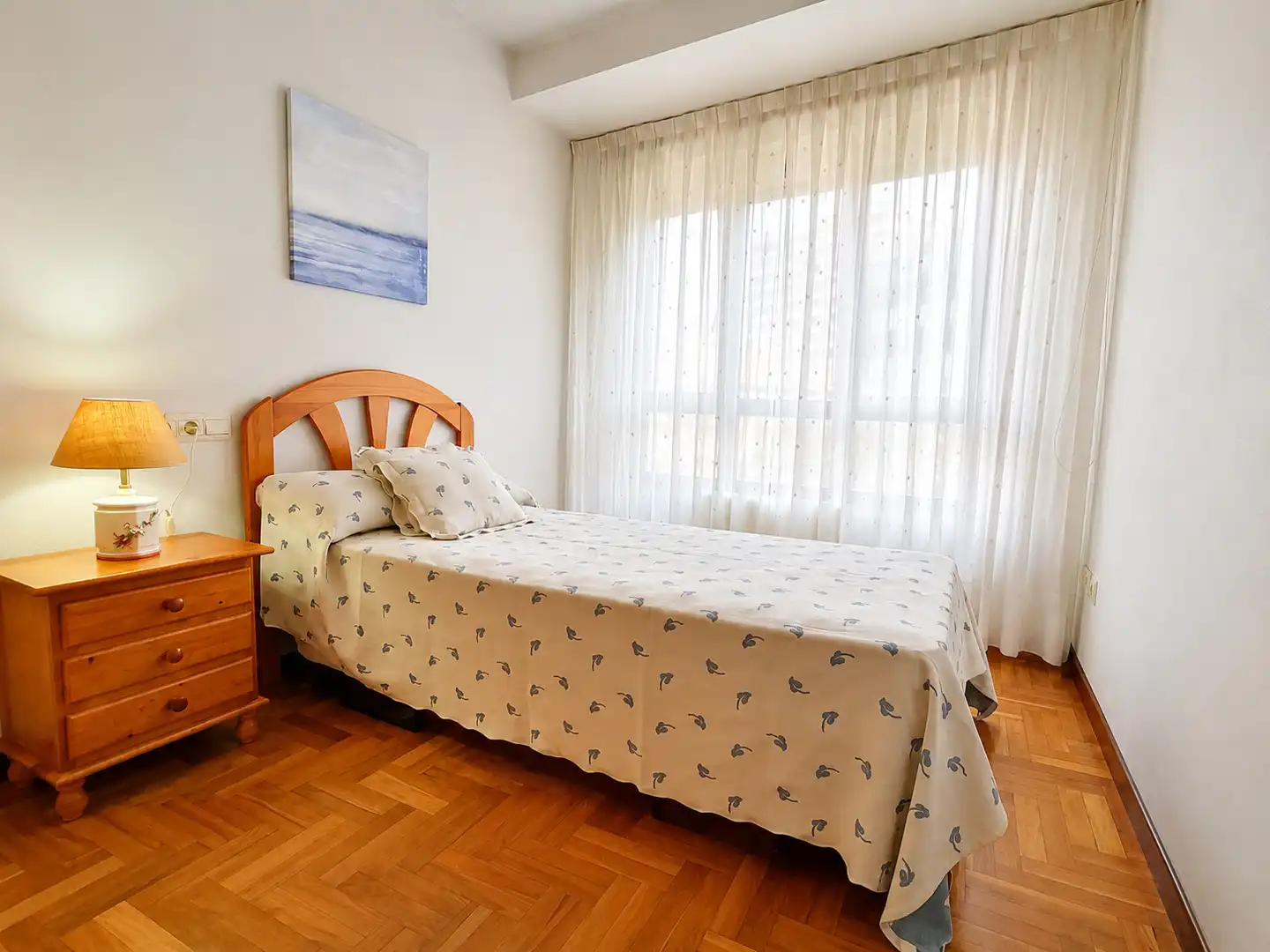 Bedroom of Flat for rent in Gijón   with Heating, Parquet flooring and Furnished