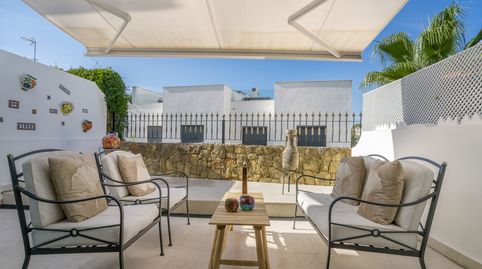 Foto 2 de Casa adosada en venta en La Carolina - Guadalpín, Marbella