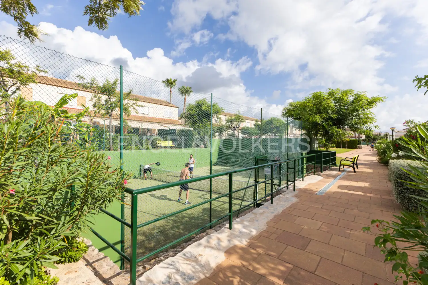 Vista exterior de Casa o xalet en venda en Oropesa del Mar / Orpesa amb Calefacció, Jardí privat i Terrassa