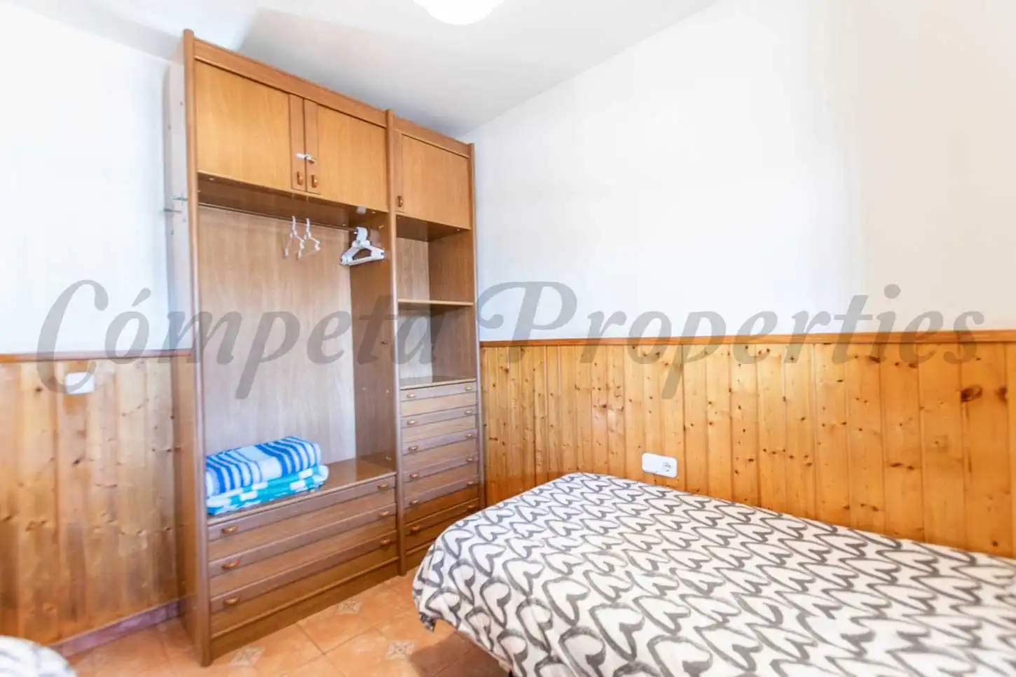 Casa amb piscina en venda a Sayalonga, imagen 13