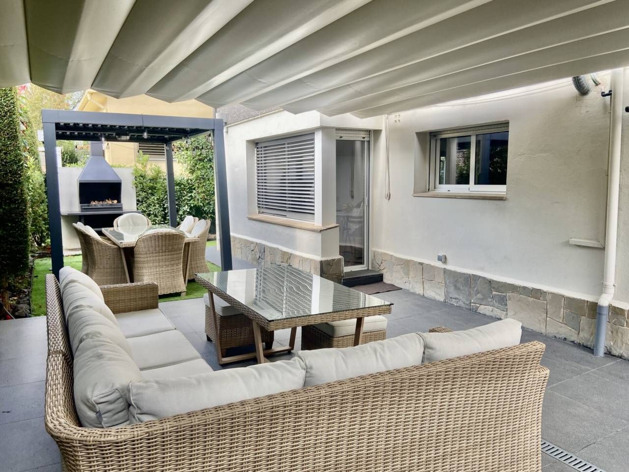 Terrace of House or chalet for sale in Olot  with Air Conditioner, Heating and Private garden