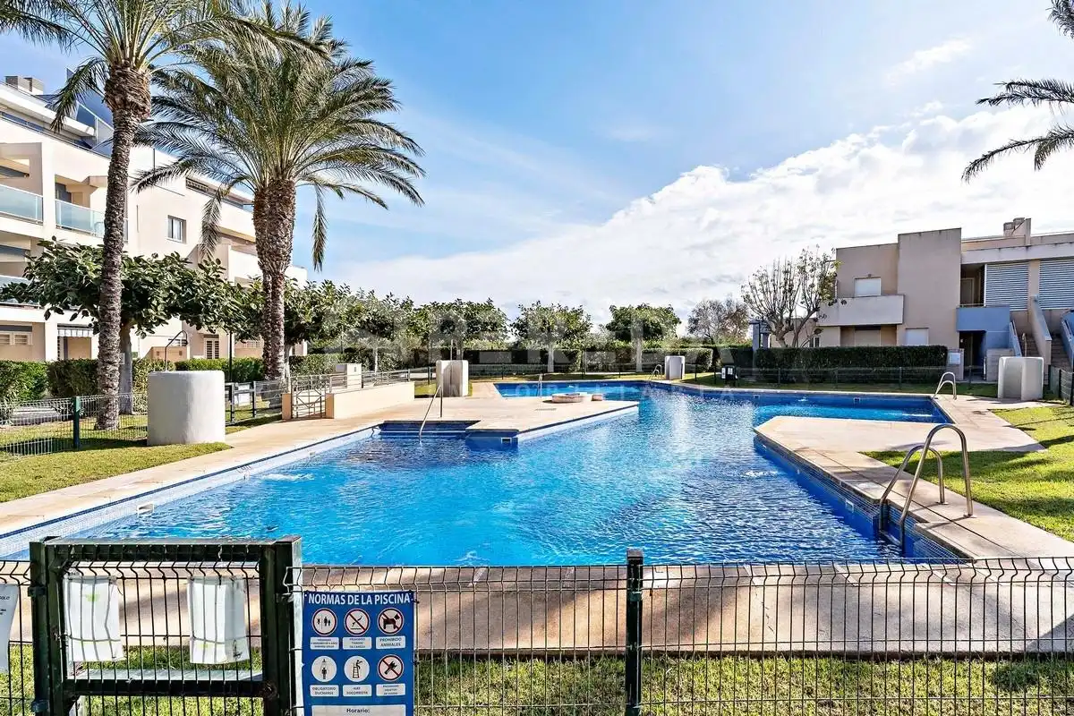 Swimming pool of Flat for sale in Roquetas de Mar  with Air Conditioner, Terrace and Furnished