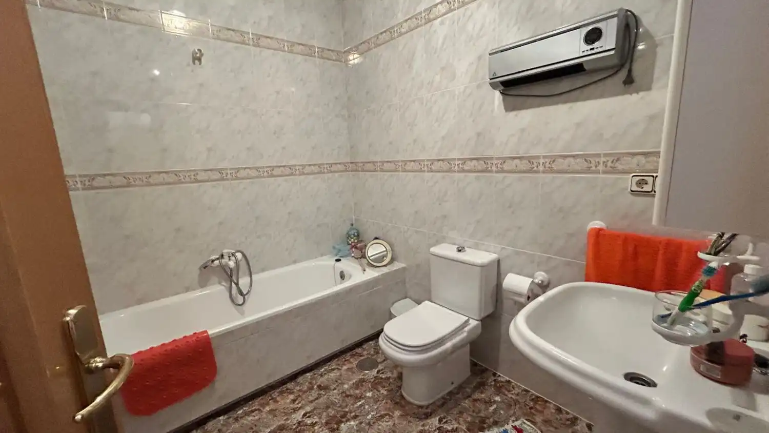 Baño de Casa o chalet en venta en Albacete con Aire acondicionado, Calefacción y Trastero
