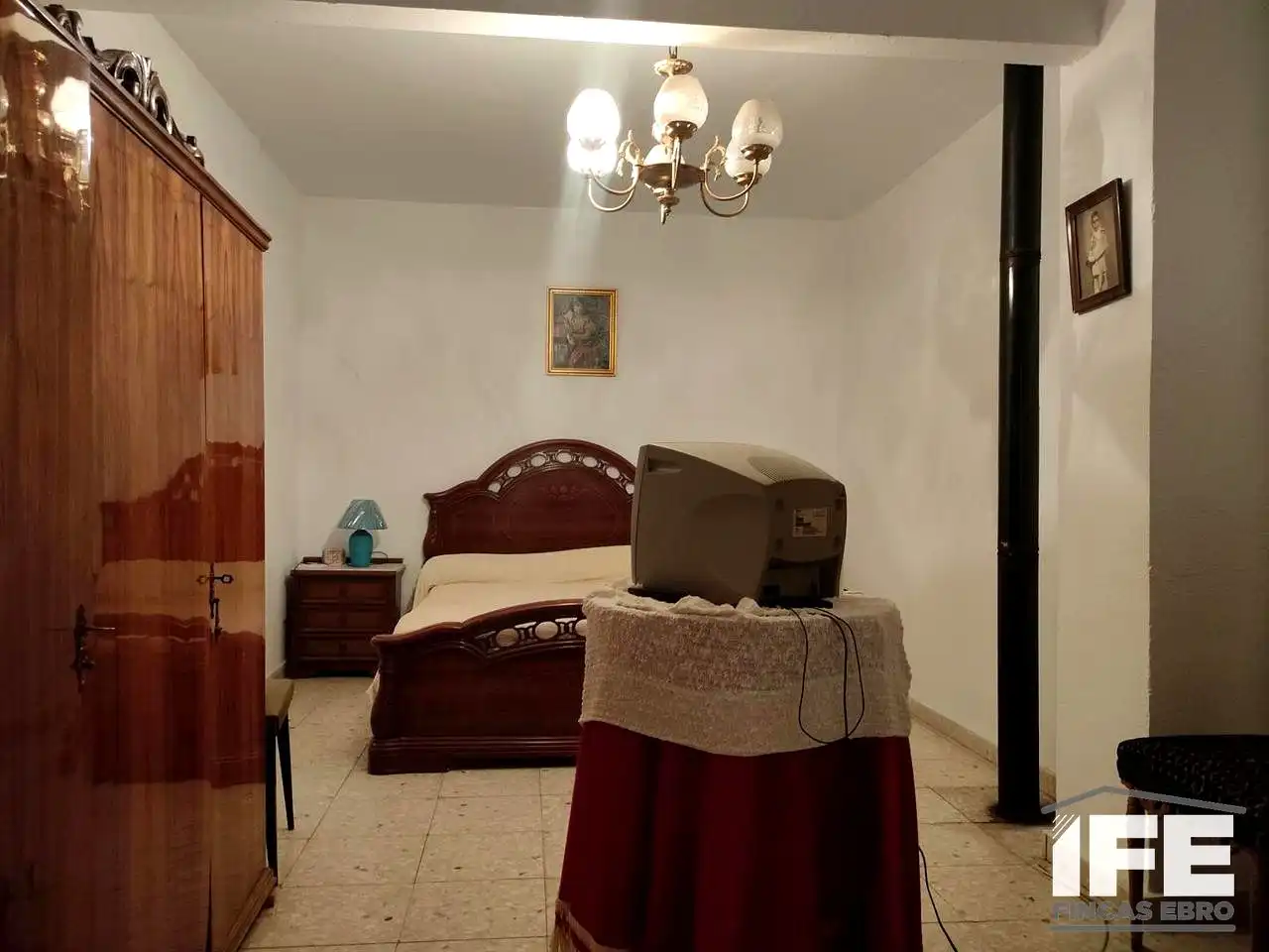 Dormitori de Casa o xalet en venda en Plasencia de Jalón amb Jardí privat