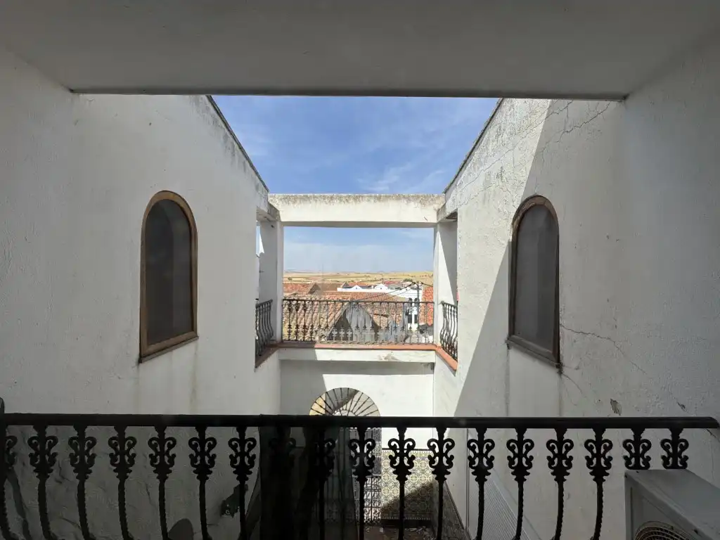Terrassa de Casa o xalet en venda en Valencia de las Torres amb Aire condicionat, Terrassa i Piscina