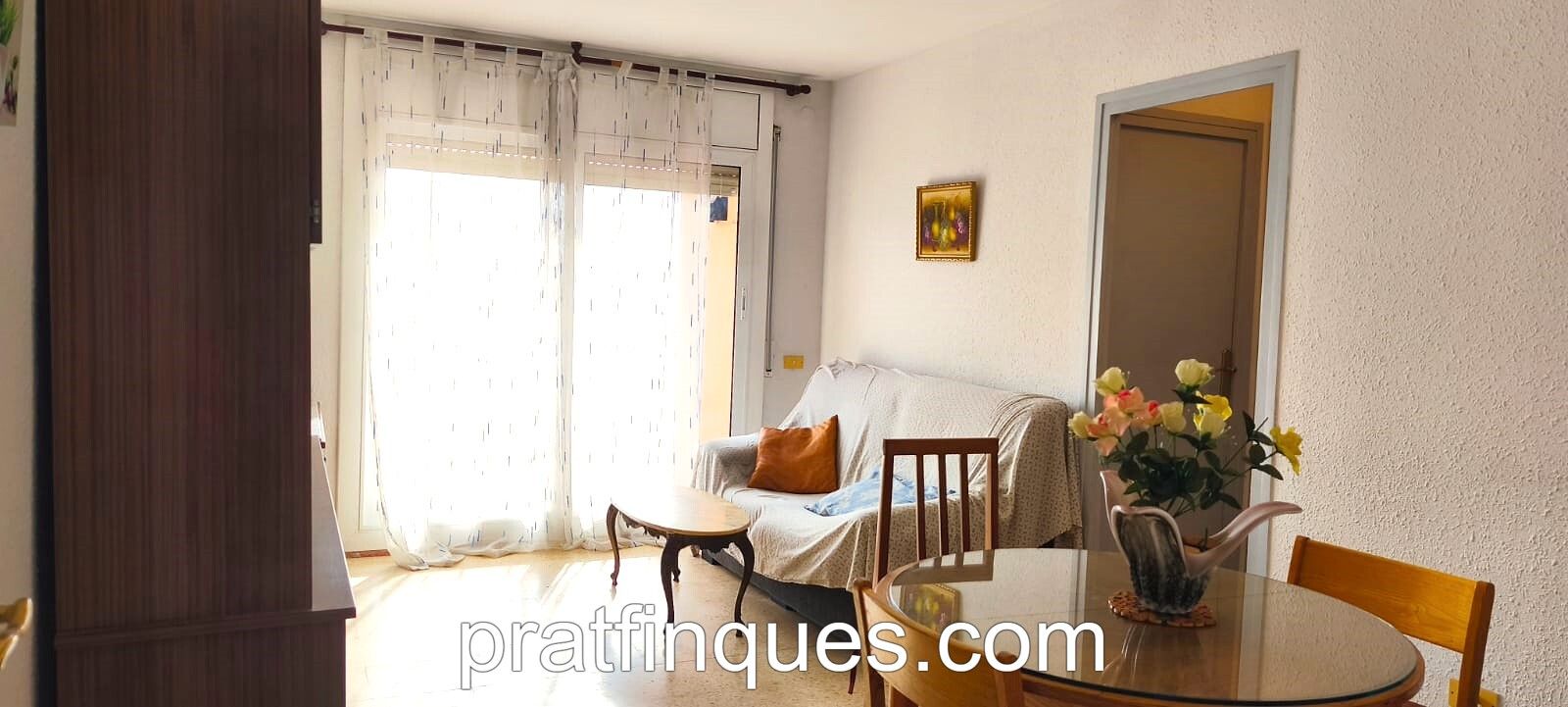 Sala d'estar de Pis en venda en El Prat de Llobregat amb Balcó