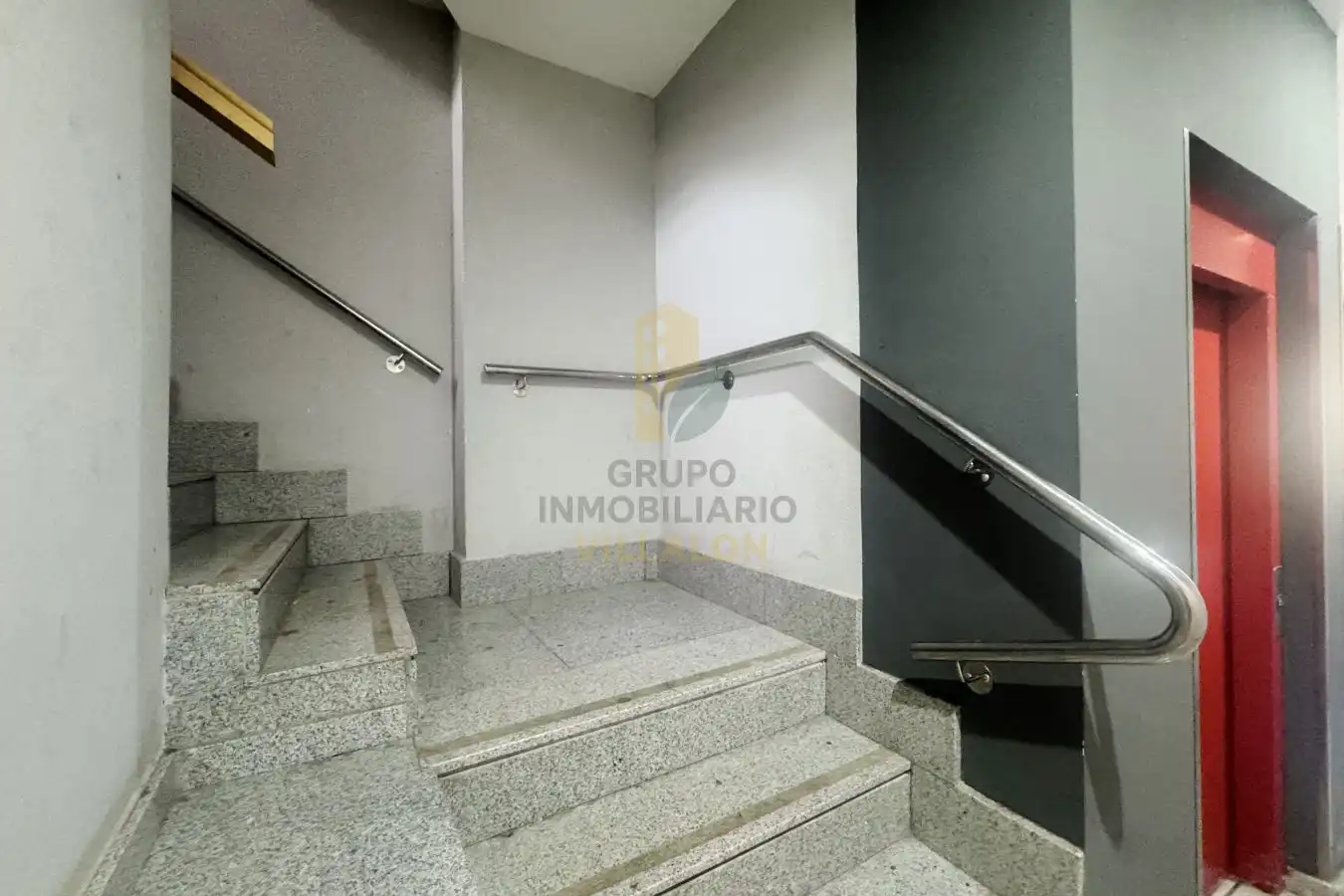 Piso en venta en Valencia de Don Juan con Calefacción, Parquet y Terraza