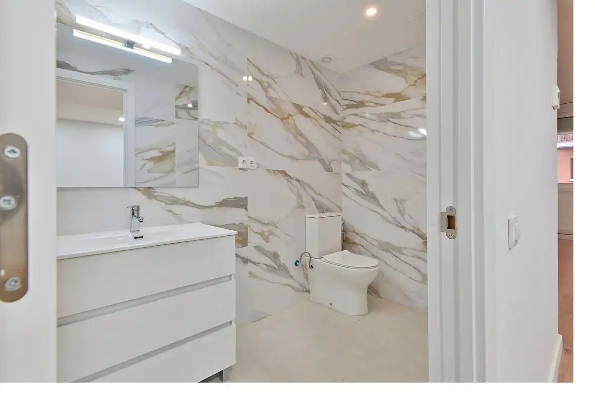 Local comercial en venta en Carrer de Gènova, imagen 43