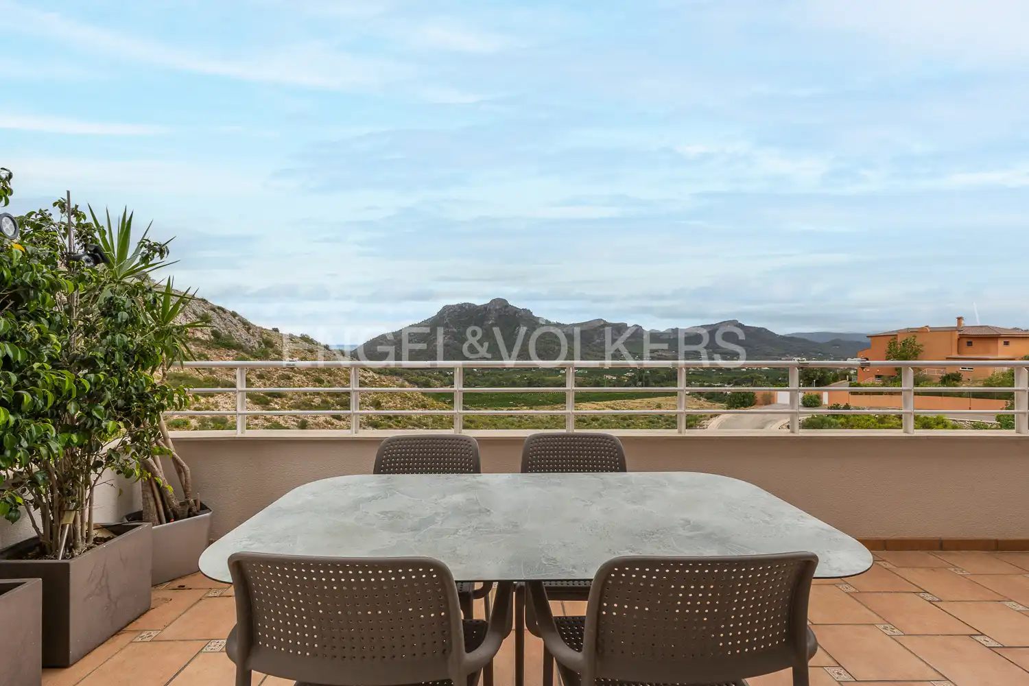 Terrassa de Casa adosada en venda en Gandia amb Aire condicionat, Calefacció i Jardí privat