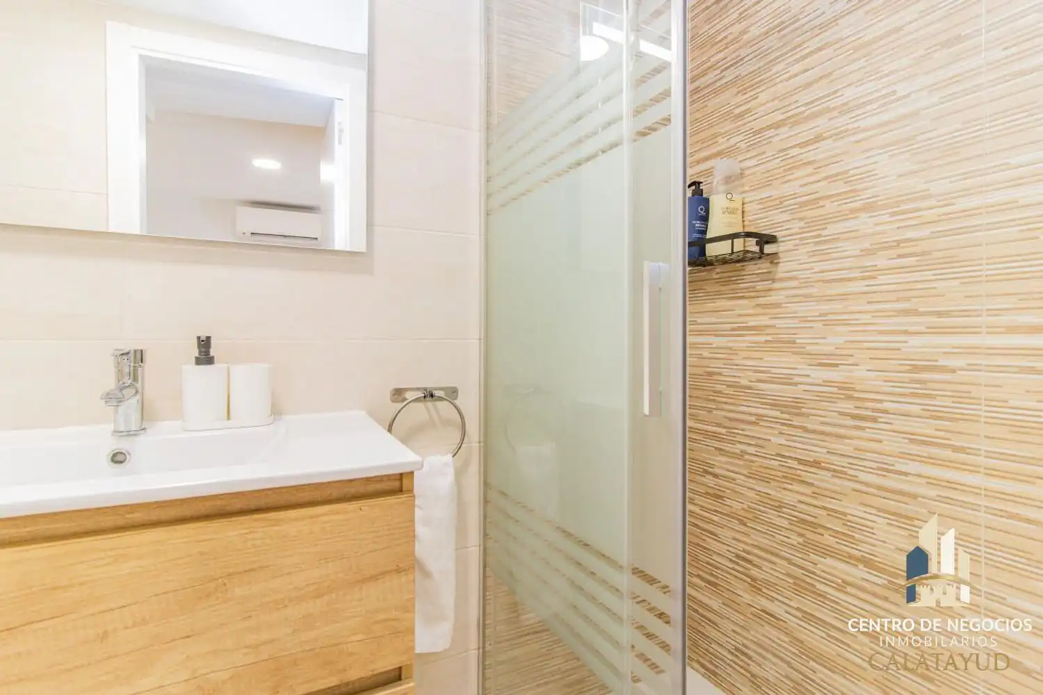 Badezimmer von Wohnung zur untervermieten in Calatayud mit Klimaanlage, Heizung und Möbliert