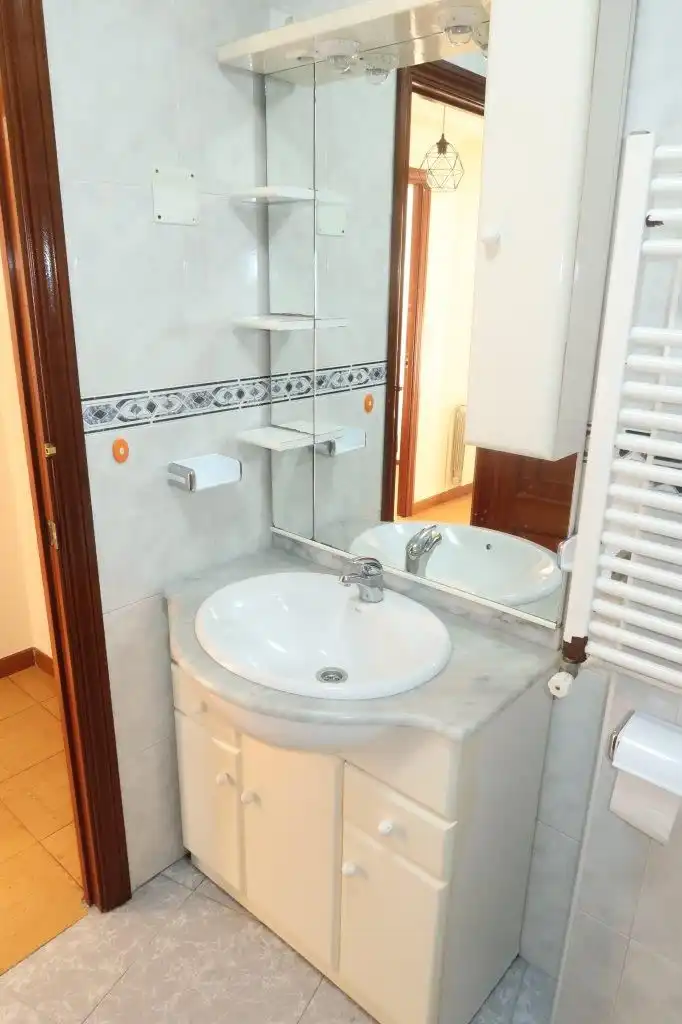 Bathroom of Flat for sale in A Coruña Capital   with Heating, Storage room and Furnished