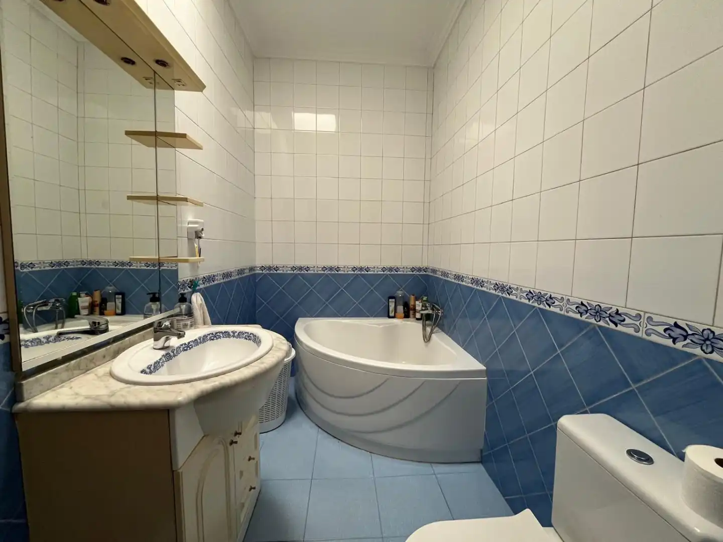 Bany de Casa o xalet en venda en Los Palacios y Villafranca amb Terrassa