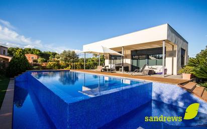 Swimming pool of House or chalet for sale in Peralada  with Air Conditioner, Heating and Private garden