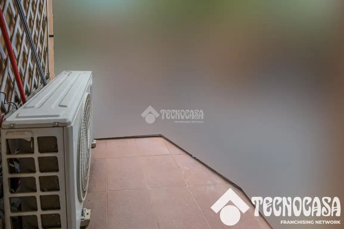 Flat with terrace for sale in Nou Barris, imagen 8