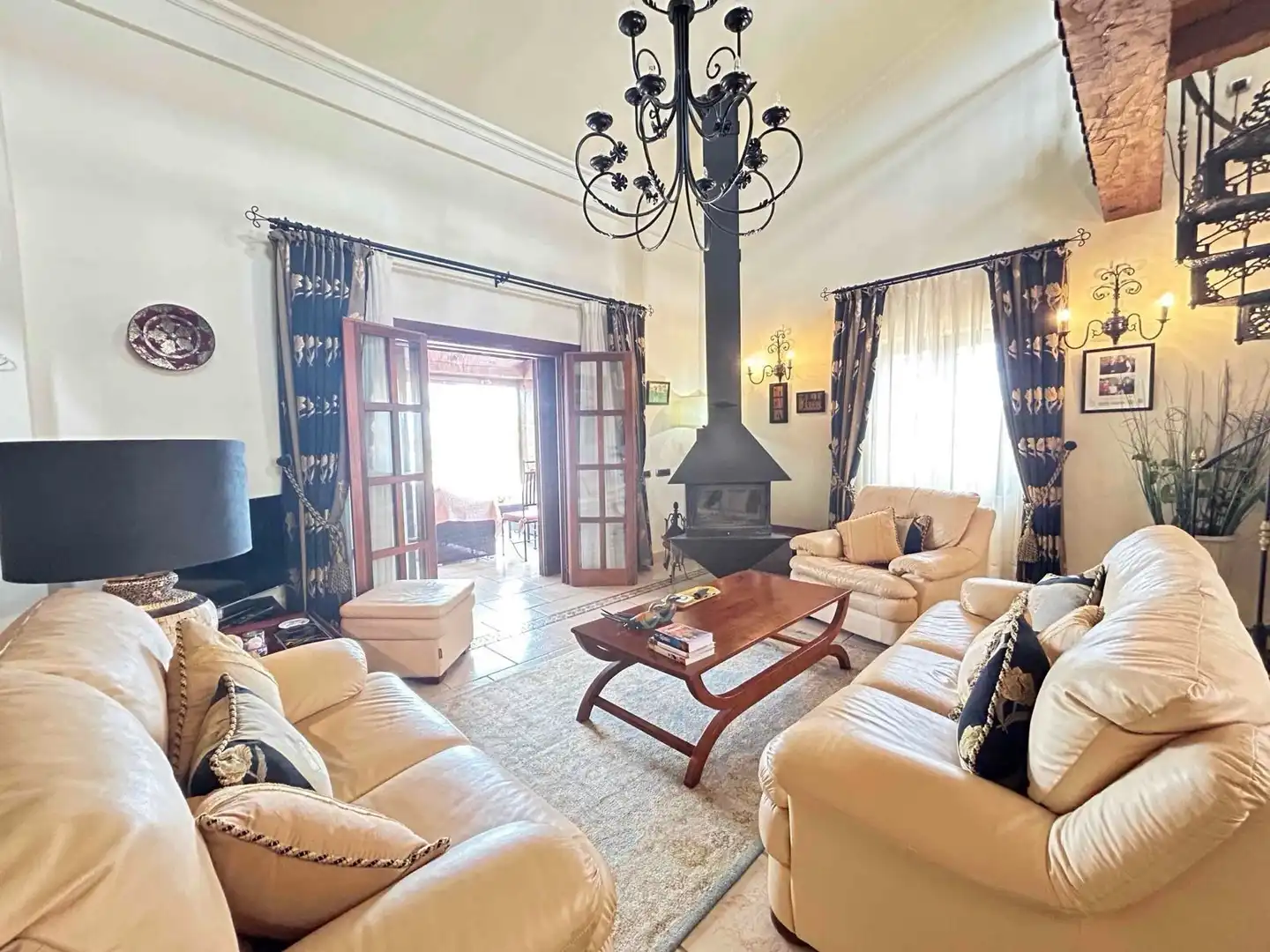Sala de estar de Casa o chalet en venta en Cuevas del Almanzora con Aire acondicionado, Calefacción y Jardín privado