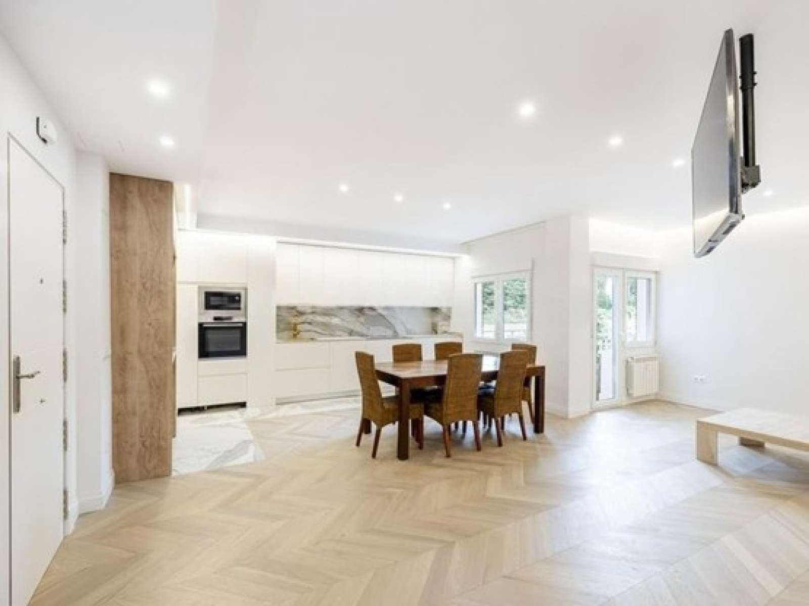 Dining room of Apartment for share in  Madrid Capital  with Air Conditioner, Heating and Terrace