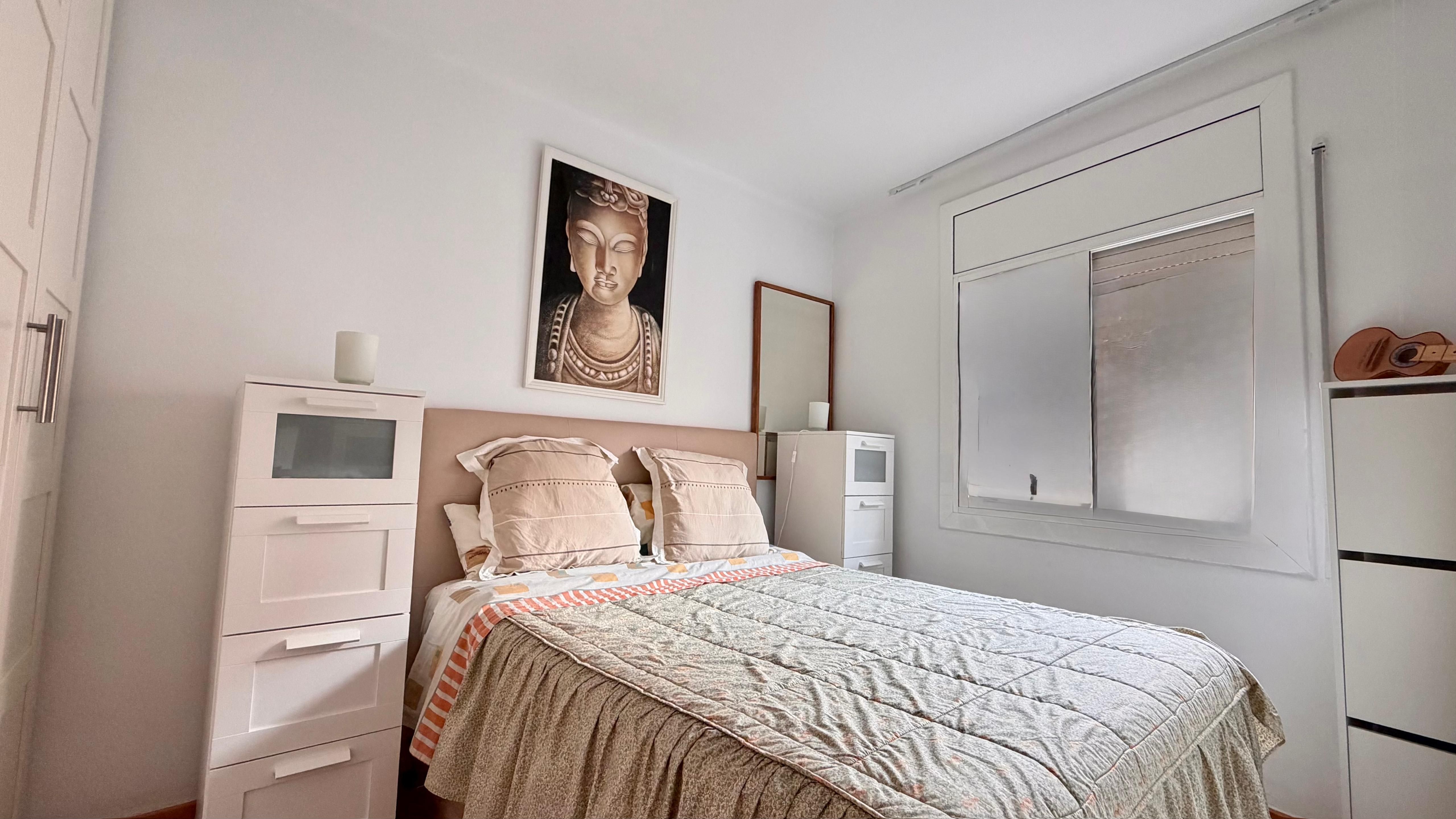 Dormitori de Pis en venda en Esplugues de Llobregat amb Balcó