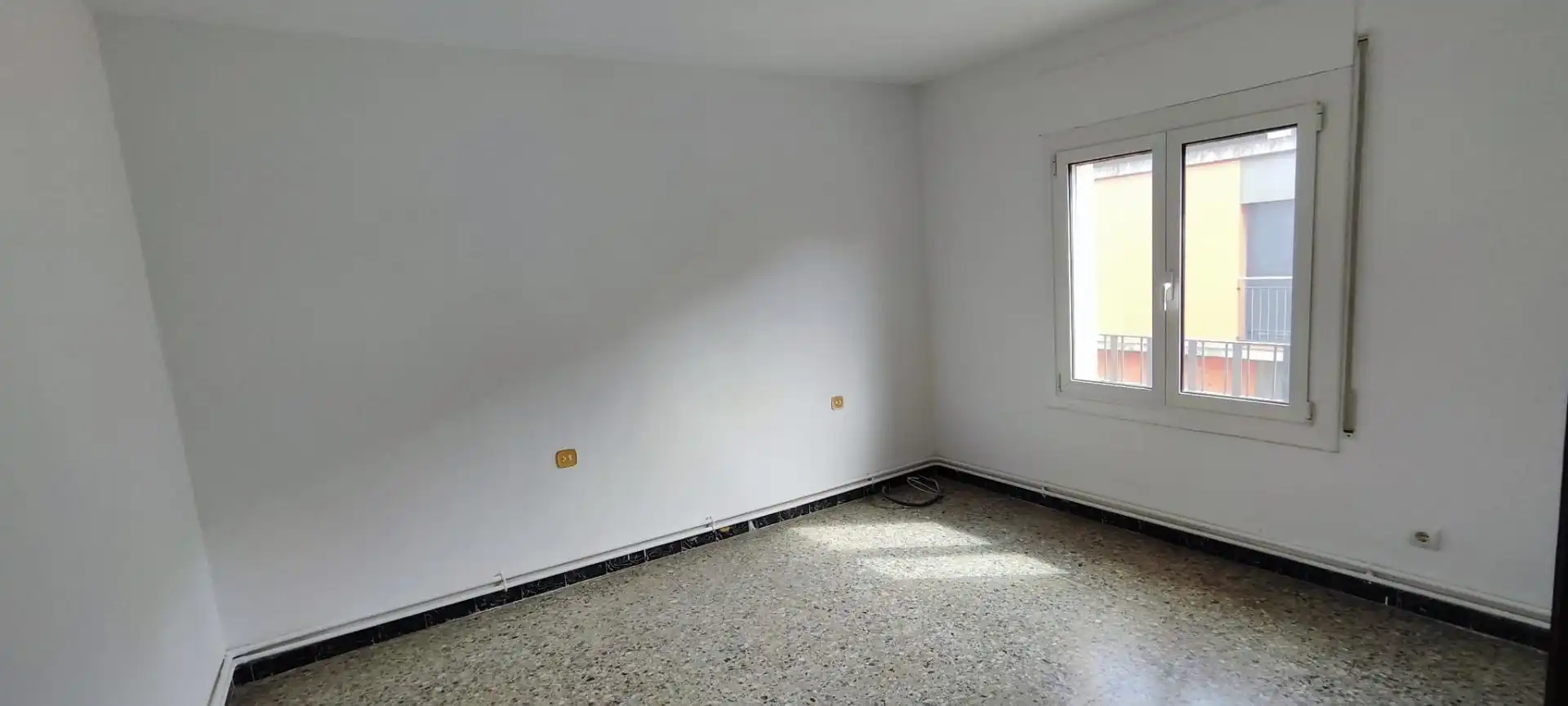 Dormitori de Casa o xalet en venda en Sant Hipòlit de Voltregà amb Terrassa i Balcó