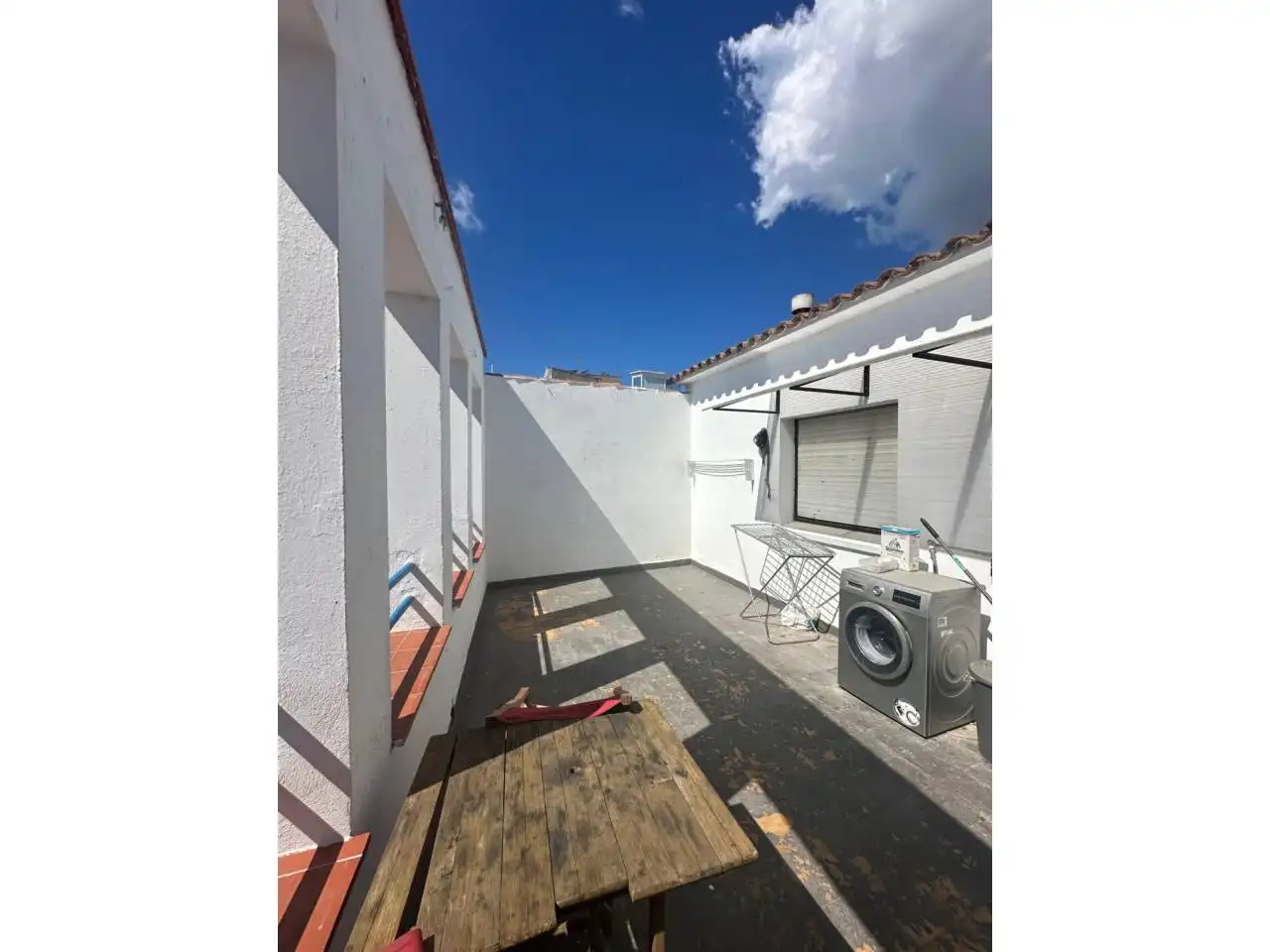 Vista exterior de Piso en venta en Cubelles con Terraza, Amueblado y Balcón