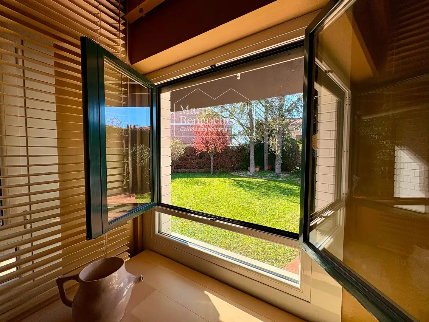 Casa adosada en venta en CALLE MENDIZABALA, Mendizorrotza - Armentia