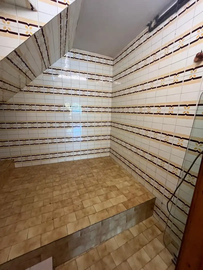 Bany de Casa o xalet en venda en A Coruña Capital  amb Calefacció i Traster