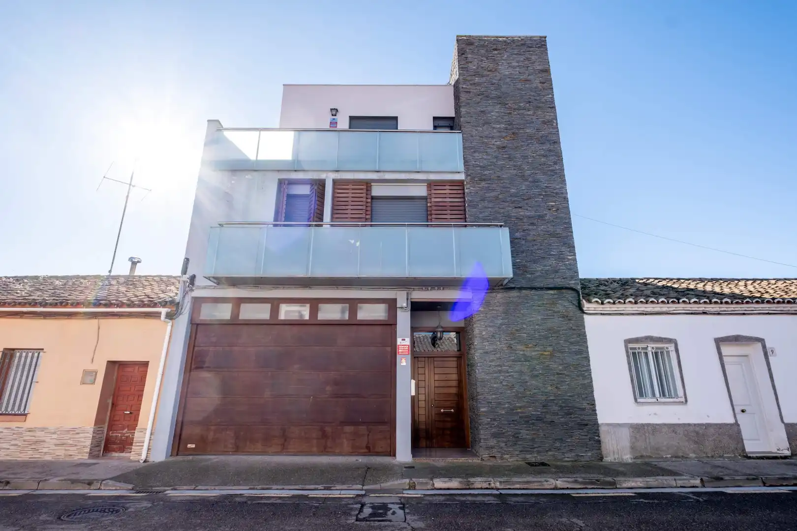 Exterior view of Houses for sale in Zaragoza  with Air Conditioner and Heating