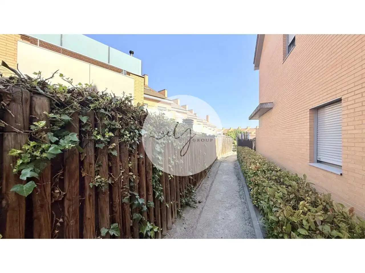 Exterior view of Detached homes for sale in Aldeamayor de San Martín  with Heating, Private garden and Terrace