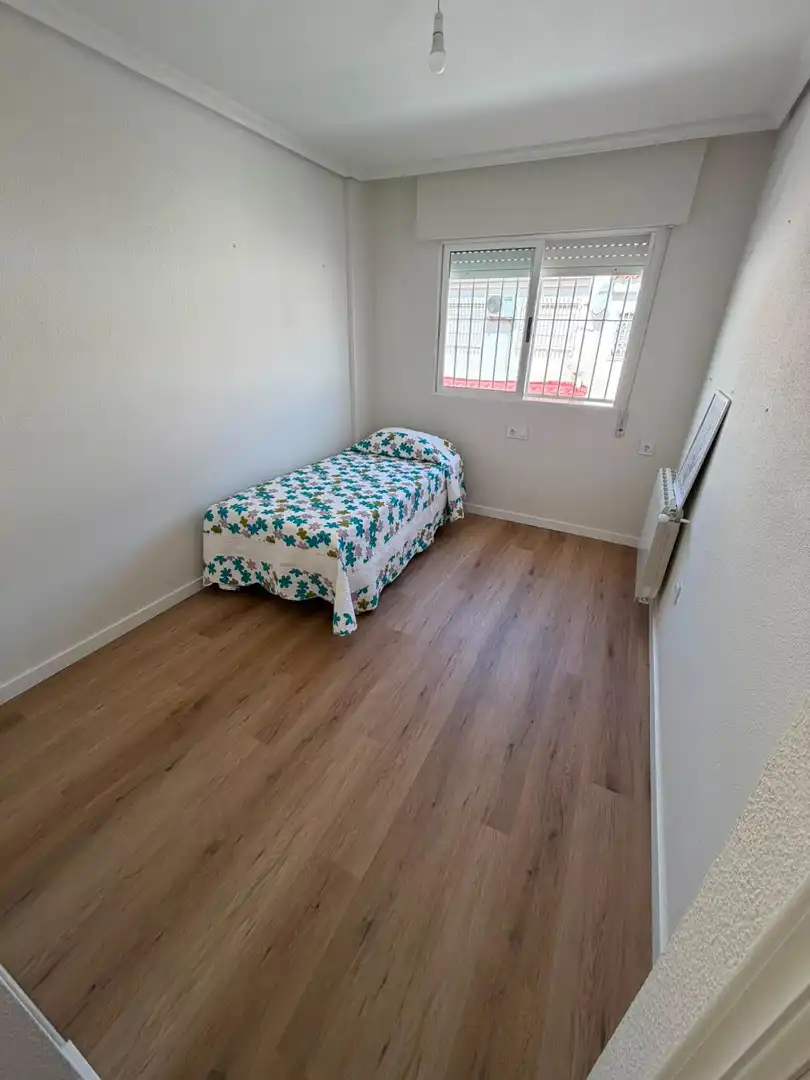 Dormitori de Casa o xalet en venda en Murcia amb Aire condicionat, Terrassa i Moblat