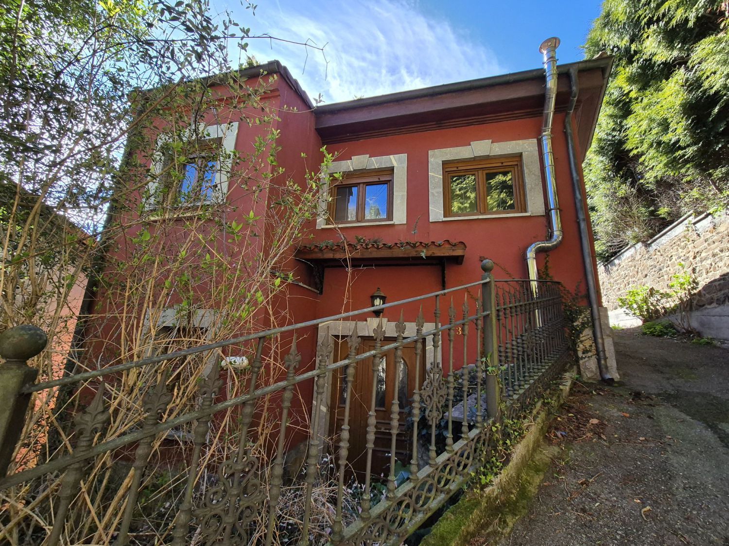 Exterior view of House or chalet for sale in Aller  with Terrace