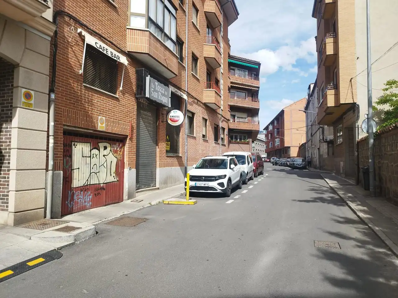 Vista exterior de Garatge en venda en Ávila
