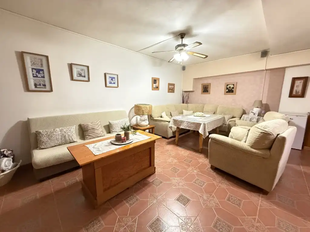 Sala d'estar de Casa o xalet en venda en Villafranca de Córdoba amb Aire condicionat