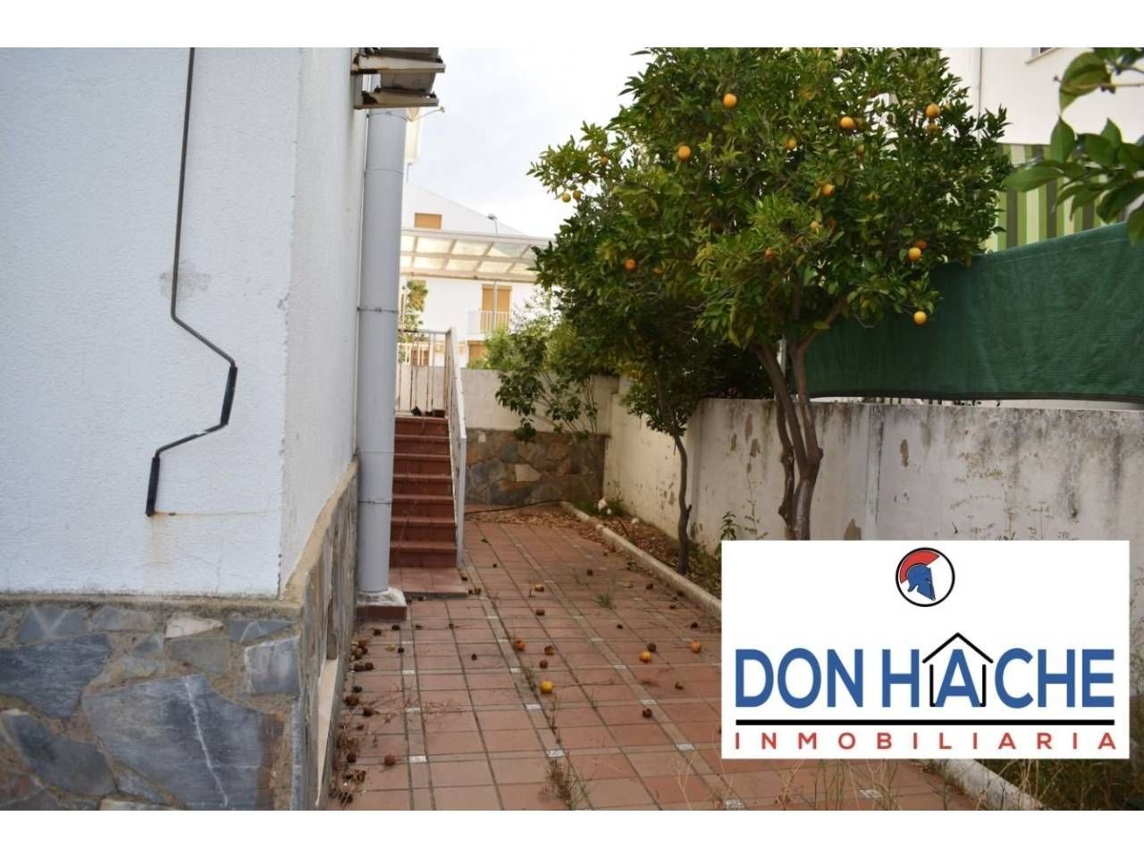 Casa adosada en venda a Oeste