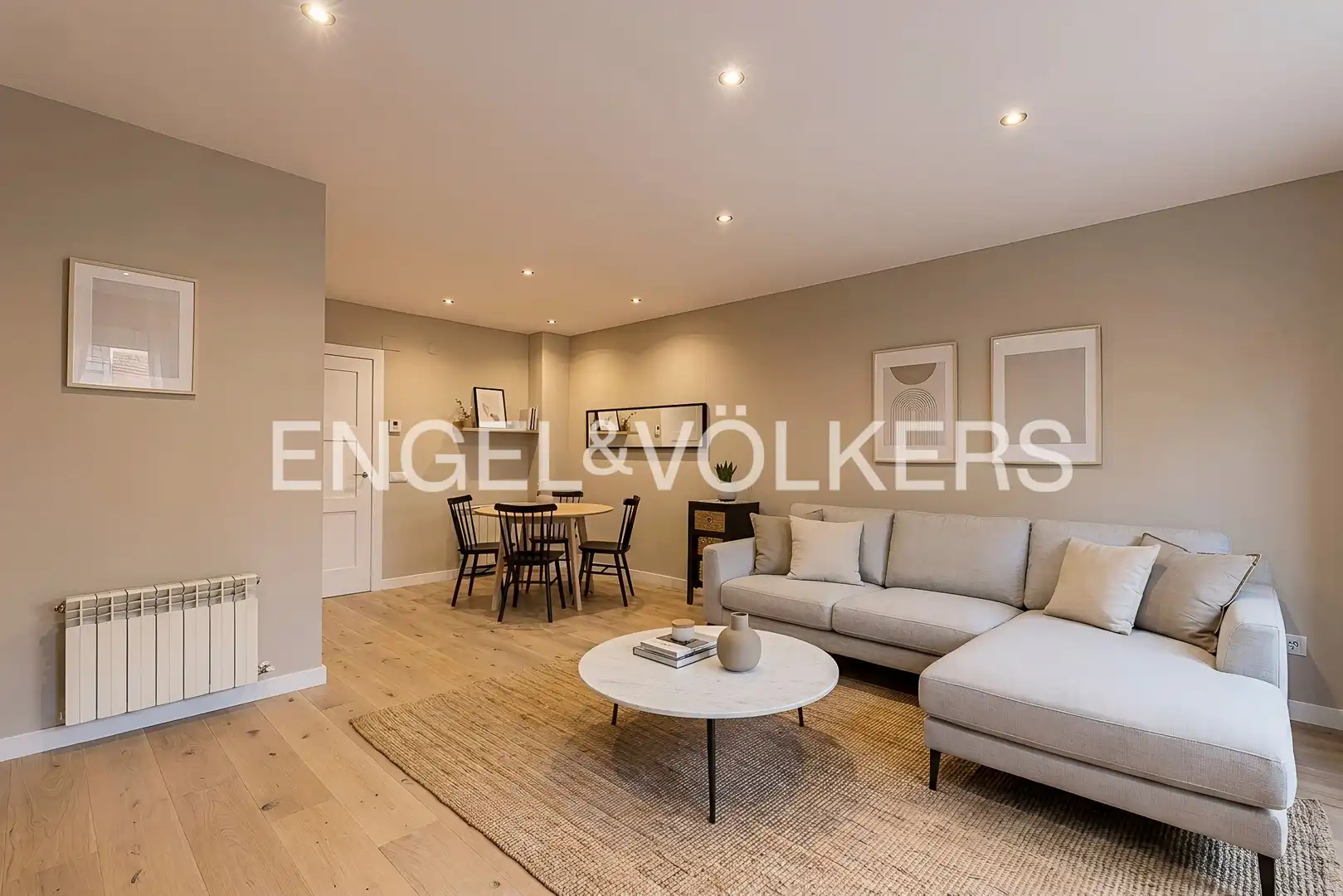 Sala de estar de Casa o chalet en venta en Viladecans con Calefacción, Jardín privado y Terraza