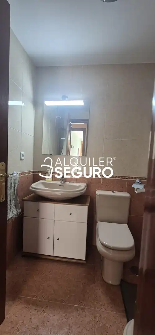 Baño de Loft de alquiler en Oviedo  con Calefacción y Amueblado