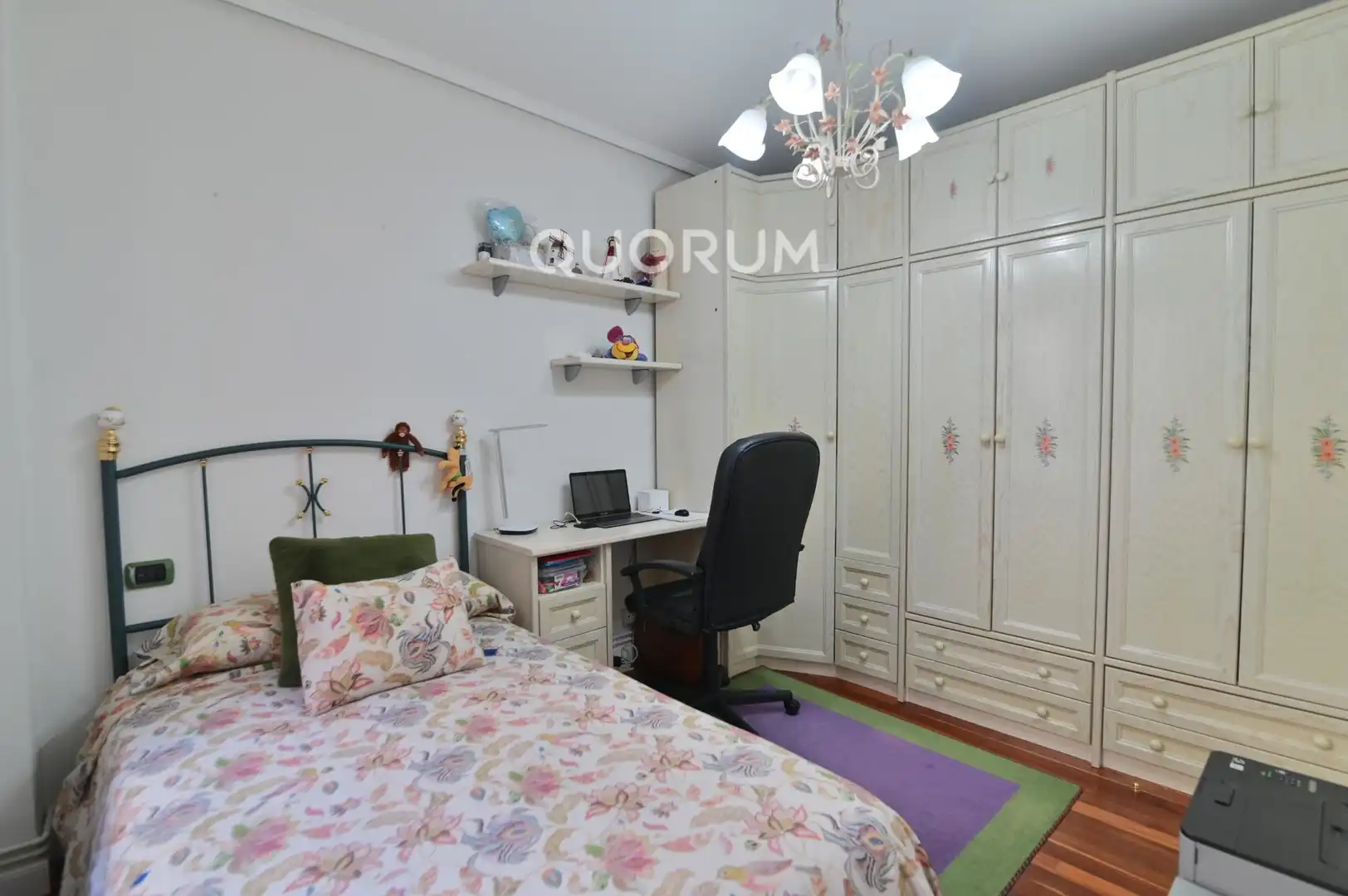 Habitación de Piso en venta en Bilbao  con Calefacción, Terraza y Amueblado