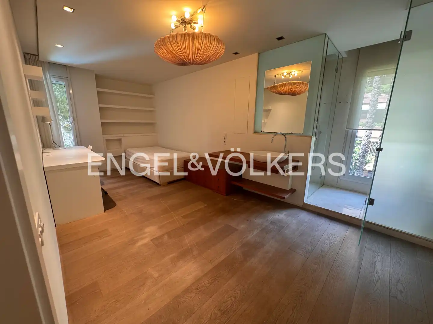 Bedroom of Flat for rent in Les Corts
