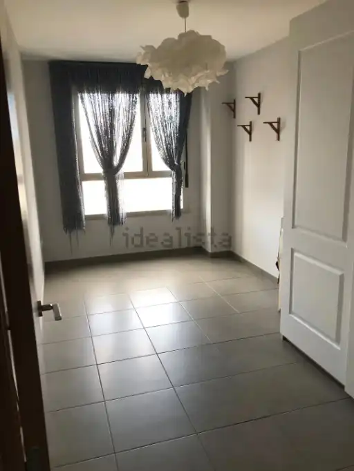Habitación de Piso de alquiler en Valencia con Aire acondicionado, Calefacción y Horno