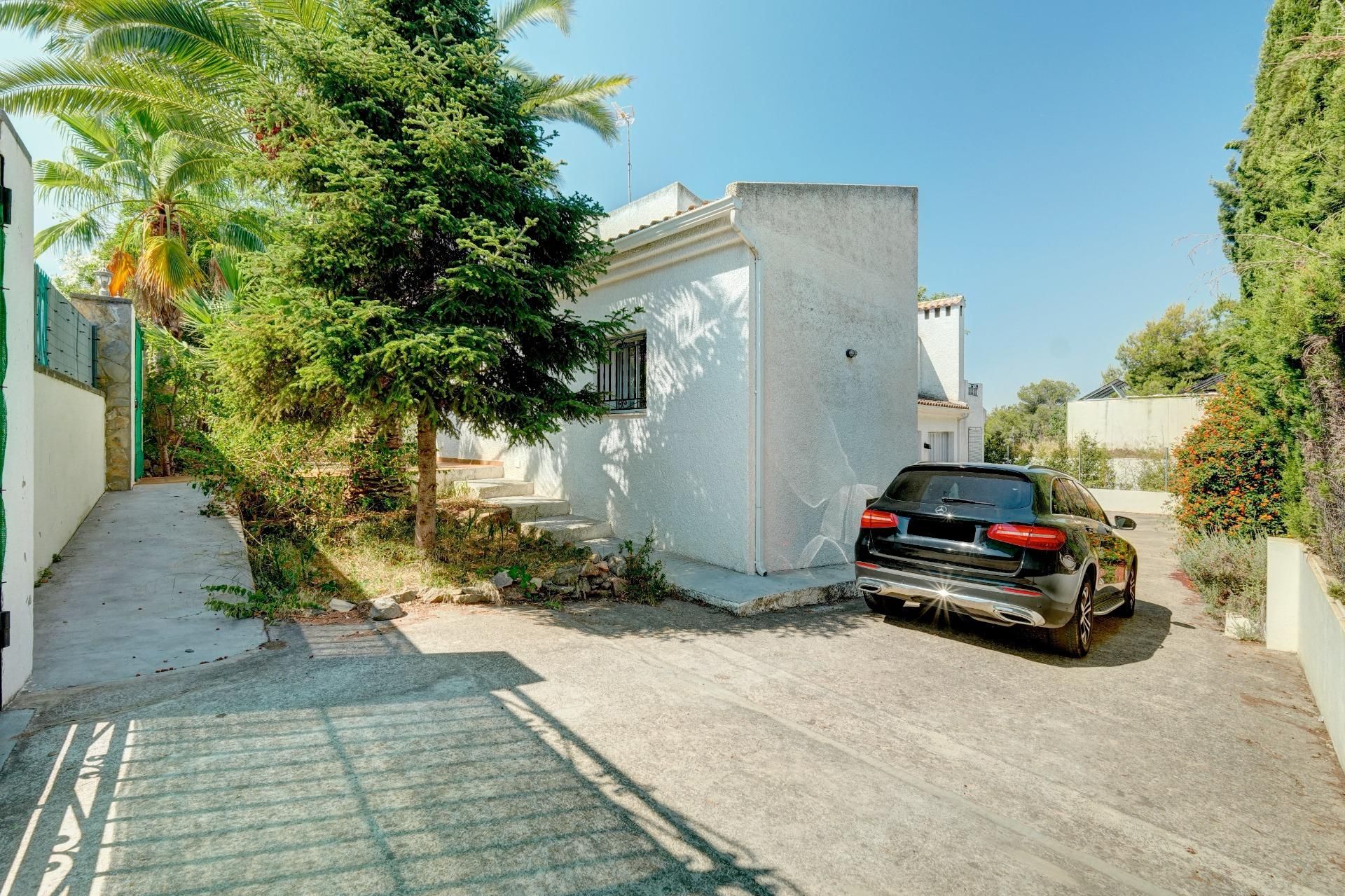 Exterior view of House or chalet for sale in Vilamarxant  with Air Conditioner, Heating and Private garden