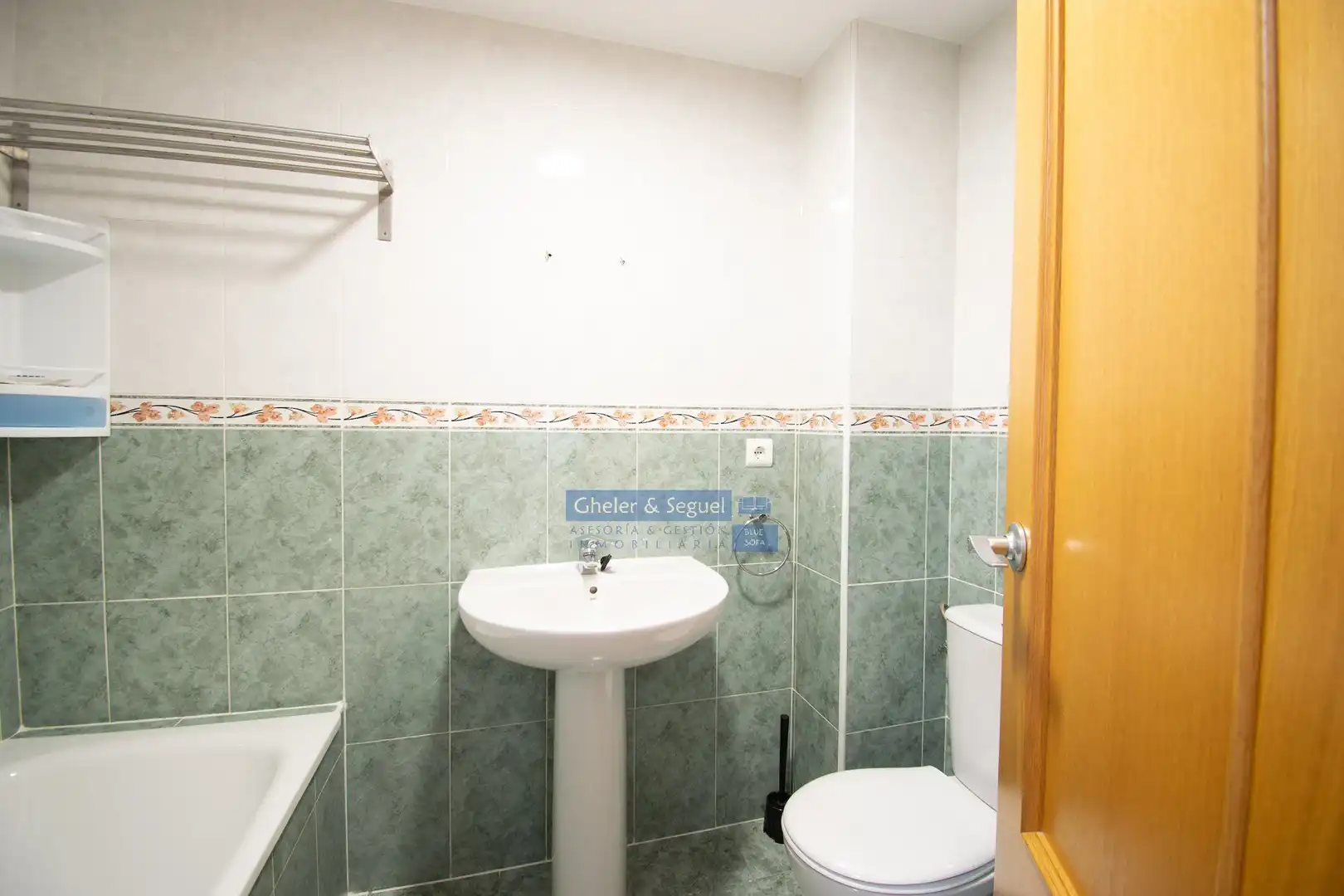 Baño de Casa adosada en venta en Sagunto / Sagunt con Terraza y Balcón